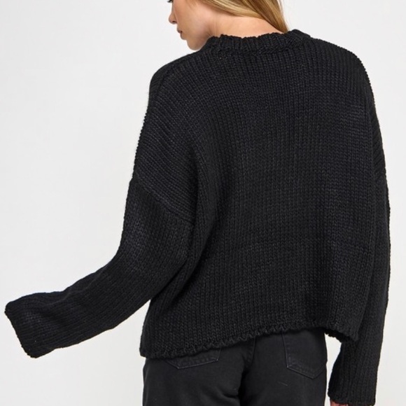 Stylish Black Sweater with White Star - Picture 3 of 4